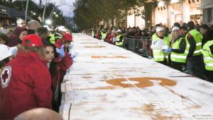 Βασιλόπιτα… 100 μέτρων και 10 τόνων στο Περιστέρι!