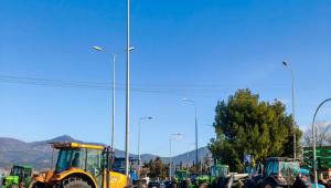 Μπλόκο στα Πράσινα Φανάρια: Αποχώρησε ομάδα αγροτών - Διαφωνούν με την πρόταση για διάλογο με την κυβέρνηση