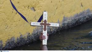 Θεοφάνεια: LIVE η Πατριαρχική Δοξολογία στο Φανάρι και η Αρχιεπισκοπική Λειτουργία στον Πειραιά