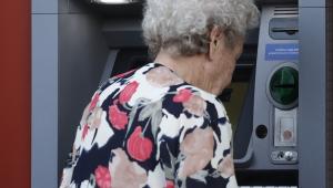 Πότε θα πληρωθούν συντάξεις και επιδόματα Φεβρουαρίου