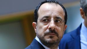 Χαμός στην Κύπρο με βίντεο για μίζες που «καίει» τον Χριστοδουλίδη – Για «λάσπη» μιλά η κυβέρνηση, εξηγήσεις ζητά η αντιπολίτευση