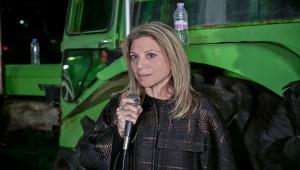 Στο μπλόκο της Νίκαιας η Καρυστιανού: «Το κίνημα οργανώνεται, σύντομα θα διεκδικήσει την ψήφο του λαού»