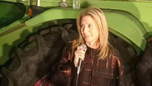 Η Καρυστιανού ξανά στο μπλόκο των αγροτών στη Νίκαια: «Θα τα καταφέρετε, αν μείνετε ενωμένοι»