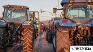 Αγρότες: «Ναι» στη συνάντηση με τον Κ. Μητσοτάκη την Τρίτη - Παραμένουν στα μπλόκα