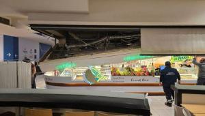 Θεσσαλονίκη: «Φοβάμαι» φώναζε η γυναίκα που της έπεσε στο κεφάλι κομμάτι οροφής στο εμπορικό κέντρο