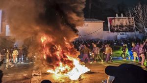 Ιράν: Ο Τραμπ ετοιμάζεται να παρέμβει – Εκατόμβη νεκρών στις διαδηλώσεις, σκληρή καταστολή από τo καθεστώς (tweets)