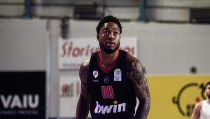 Ταϊρίκ Τζόουνς: «Ο Ολυμπιακός είναι μεγάλος οργανισμός, χαίρομαι που είμαι εδώ»