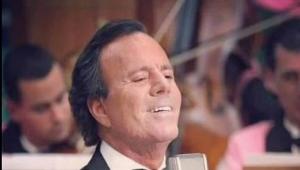 Ο Χούλιο Ιγκλέσιας κατηγορείται για βιασμό και σεξουαλική παρενόχληση: "Αισθανόμουν σαν σκλάβα τον 21ο αιώνα"