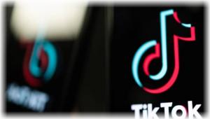 Η Βρετανία εγκαινίασε έναν λογαριασμό στο TikTok με βίντεο απελάσεων μεταναστών