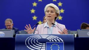 Φον ντερ Λάιεν: Η Ουκρανία πρέπει να βρίσκεται σε θέση ισχύος – Πρόταση δανείου 90 δισ. ευρώ για το 2026–2027 παρουσίασε η Ευρωπαϊκή Επιτροπή