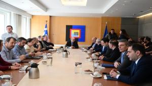 Συνάντηση κυβέρνησης και αγροτών: Χωρίς ΑΤΑΚ σε αγροτεμάχια κάτω των 20 στρεμμάτων στις δηλώσεις ΟΣΔΕ του 2026