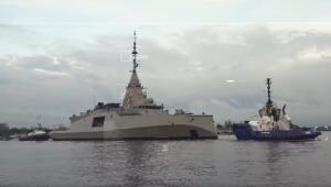 Φρεγάτα «Κίμων»: Βίντεο με τη στιγμή που «σκίζει» τα κύματα πριν φτάσει στην Ελλάδα