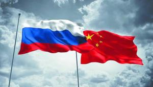 Η Ρωσία προειδοποιεί τη Δύση να σταματήσει να ισχυρίζεται ότι η Μόσχα και το Πεκίνο απειλούν την Γροιλανδία