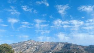 Σύννεφα virga: Τι είναι το εντυπωσιακό μετεωρολογικό φαινόμενο που εμφανίστηκε στην Αττική