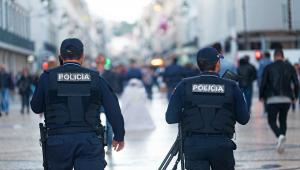 Αστυνομικοί στη Λισαβόνα κατηγορούνται ότι βασάνιζαν άστεγους και μετανάστες και κοινοποιούσαν εικόνες με τη δράση τους