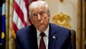 Ο Τραμπ επιβάλλει δασμούς σε 8 ευρωπαϊκές χώρες που αντιδρούν στην κατάκτηση της Γροιλανδίας