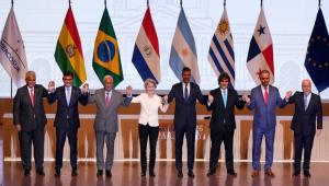 Υπογράφηκε στην Παραγουάη η αμφιλεγόμενη συμφωνία ΕΕ - Mercosur