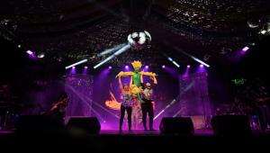 Ξεκίνησε και επίσημα το πατρινό καρναβάλι: Εντυπωσιακή τελετή έναρξης με σύμμαχο τον καιρό – Τηρήθηκε το έθιμο του σοκολατοπόλεμου [video]