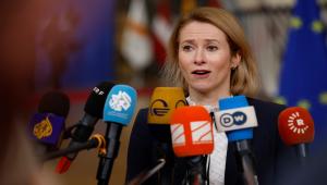 Κάγια Κάλας: «Η Κίνα και η Ρωσία επωφελούνται από την απειλή του Τραμπ για νέους δασμούς»