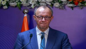 Προειδοποιήση Μερτς σε Τραμπ: «Οι απειλές για δασμούς υπονομεύουν τις διατλαντικές σχέσεις»