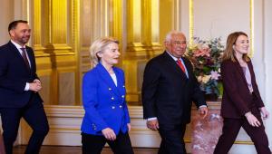 Εκτακτη σύνοδος κορυφής των 27 το βράδυ της Πέμπτης για διατλαντικές σχέσεις, Γροιλανδία, απειλές Τραμπ για δασμούς