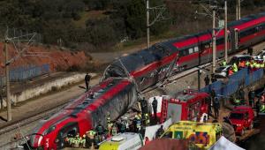 Ισπανία: Οι μηχανοδηγοί είχαν προειδοποιήσει για ζημιά στις σιδηρογραμμές εκεί που συγκρούσθηκαν τα τρένα