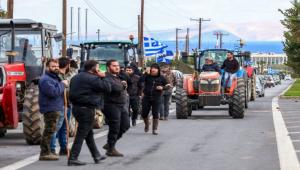 Την Τρίτη οι αποφάσεις για τα αγροτικά μπλόκα
