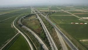 Όμιλος AKTOR: Παρέδωσε τμήμα του νέου κάθετου άξονα 70 της Εγνατίας Οδού