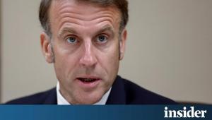 Μακρόν από Νταβός: «Προτιμάμε τον σεβασμό από τους νταήδες»