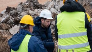 Σε εξέλιξη τα έργα αποκατάστασης στη διπλή σιδηροδρομική γραμμή Αθήνα-Θεσσαλονίκη -Αυτοψία Κυρανάκη