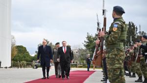 «Προετοιμάζουν μέτωπο κατά της Τουρκίας»: Πρώτο θέμα στα τουρκικά ΜΜΕ η συνάντηση Δένδια-Κατζ