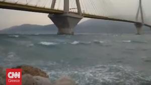 Θυελλώδεις άνεμοι «σφυροκοπούν» τη Δυτική Ελλάδα - Φτάνουν τα 130 χλμ/ώρα