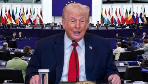 Βόμβα στο Νταβός: Το Ευρωκοινοβούλιο παγώνει τη συμφωνία με τις ΗΠΑ μετά τις απειλές Τραμπ