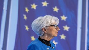 Ένταση στο Νταβός: Η Λαγκάρντ αποχώρησε από γεύμα μετά την επίθεση του Αμερικανού υπουργού Εμπορίου