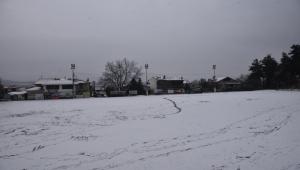 Κακοκαιρία σαρώνει τη Στερεά: Χιόνια, απαγορεύσεις και «κόκκινος» συναγερμός στους δρόμους