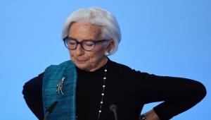 Η Κριστίν Λαγκάρντ αποχώρησε από δείπνο στο Νταβός: Μετά από προσβολές και χλευασμούς του υπουργού Εμπορίου των ΗΠΑ προς την Ευρώπη