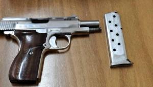 ΕΡΤ Ζακύνθου: Ελεύθερος με περιοριστικούς όρους ο πατέρας του 14χρονου που εμφανίστηκε στο σχολείο με πιστόλι στη Ζάκυνθο