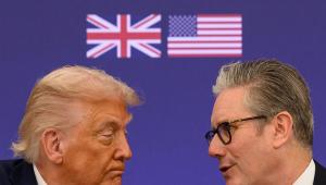 Στάρμερ κατά Τραμπ: Αποκρουστικές οι δηλώσεις για τα στρατεύματα του ΝΑΤΟ στο Αφγανιστάν