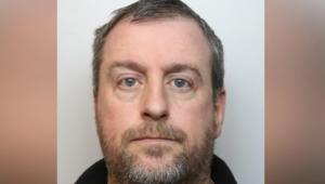 Φρίκη στη Βρετανία: Πρώην δημοτικός σύμβουλος νάρκωνε και βίαζε τη σύζυγό του