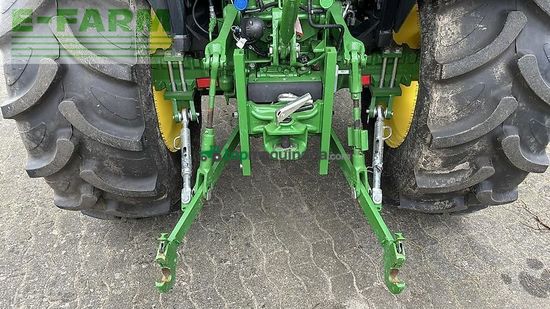 Tractor agrícola - John Deere - 5075e stufe v
