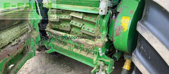Cosechadora de Cereal - John Deere - 8700