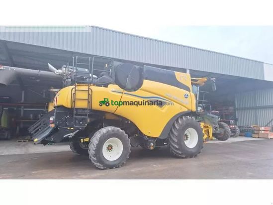 Cosechadora de Cereal - New Holland - cr7-90
