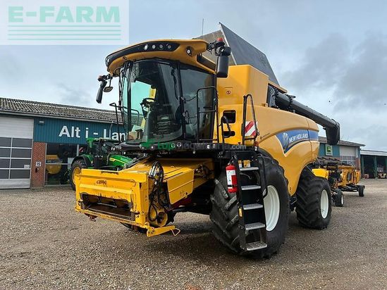 Cosechadora de Cereal - New Holland - cx 8.90 slh