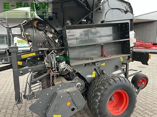 Empacadora gigant - Claas - variant 380 rc