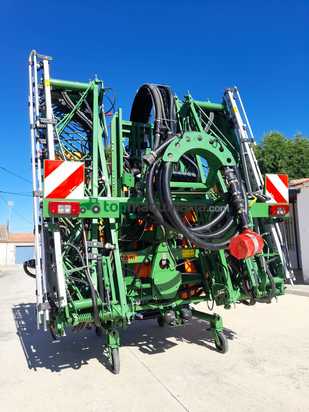 Pulverizador suspendido AMAZONE  UF 1501 PREMIUM