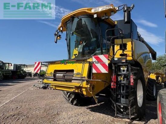 Cosechadora de Cereal - New Holland - cr 9070