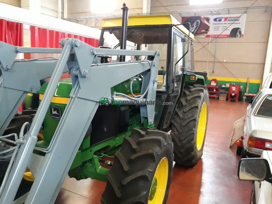 Tractor agrícola - John Deere - 2450DT con Pala Leon