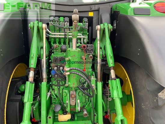 Tractor agrícola - John Deere - 6215r premium edition tractor (st26613)