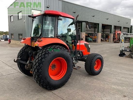 Tractor agrícola - Kubota - m6040 hydraulic shuttle tractor (st27481)