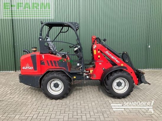 Minicargadora - Schaffer - 4250